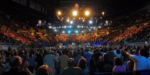 The Boss, Bruce Springsteen, panoramic view of the sold out Bryce Jordan Center in 2009.
