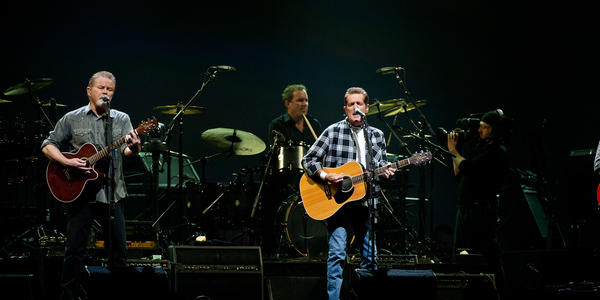 The Eagles were assisted on their concert with several backing musicians, creating an epic rock and roll performance at the BJC